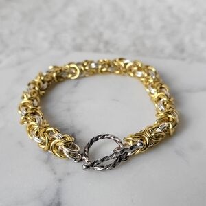 Elegant Gold and Silver Tone Chainmail Bracelet